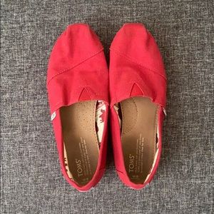 TOMS Red Women’s 8